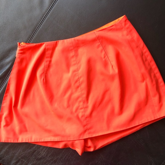 C/MEO COLLECTIVE SKIRT/SHORTS ALL IN ONE - Picture 3 of 5